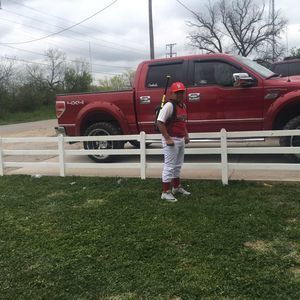 Meet your Posher, Lino